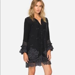 Johnny Was 💕 Wyneee Scalloped Tunic